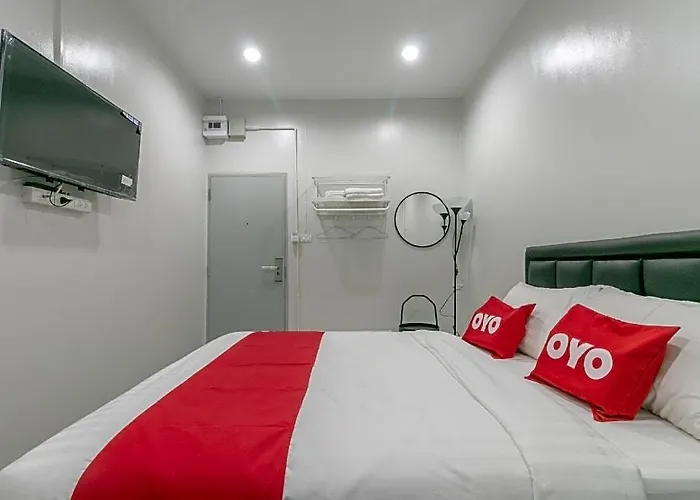Oyo 818 Suksomboon Hotel Bangkok