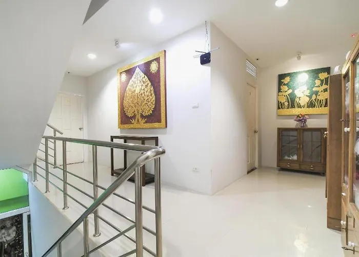 Oyo 818 Suksomboon 酒店